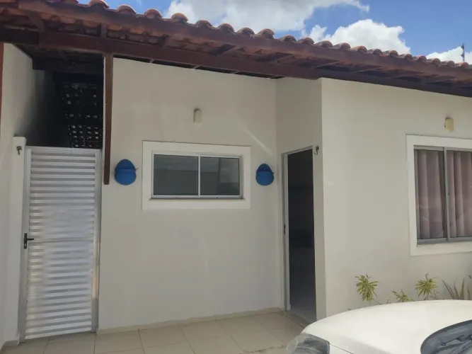 Aluga-se Casa no cond asteca no Sim*