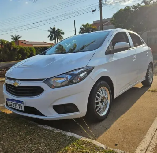 Chevrolet Onix Hatch LT 1.0 8V Flex Mec. 4P 2017