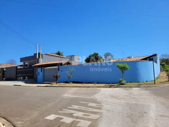 Venda de Casas / Padrão na cidade de Analândia