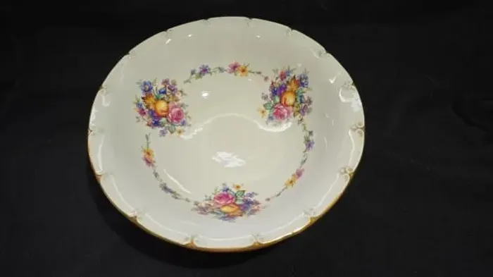 Belíssima saladeira de porcelana Zappi