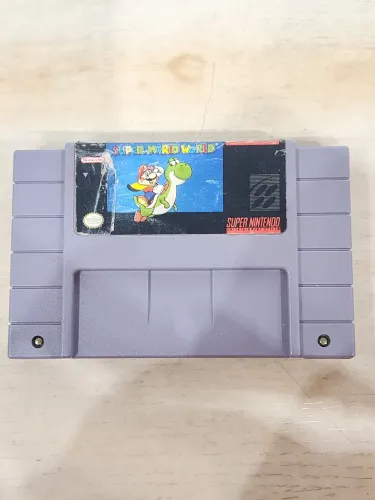 Super Mario World - Super Nintendo