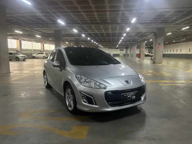 Peugeot 308 Allure 2.0 Flex 16V 5P Aut. 2014 45 mil km