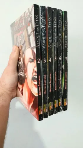 NOVO - Mangá Attack on Titan Hajime Isayama - LACRADOS