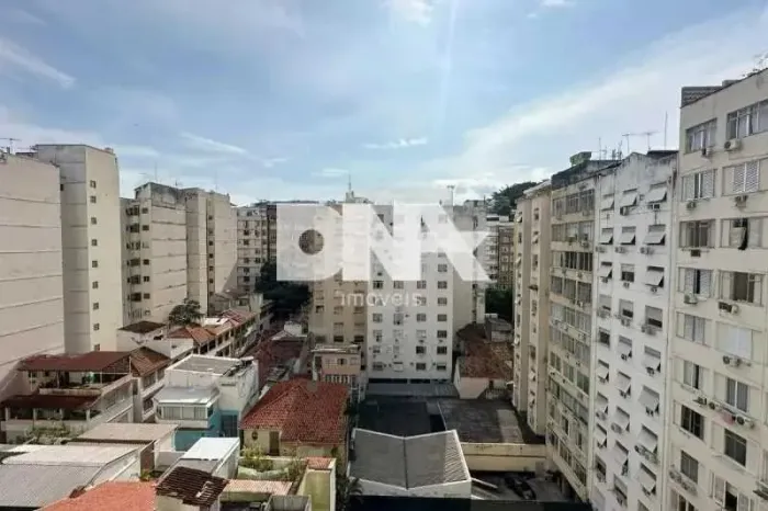 Apartamento : / Residencial / Copacabana