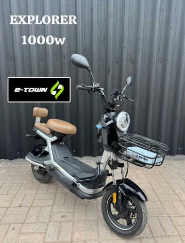 Scooter Elétrica Explorer preta 1000w