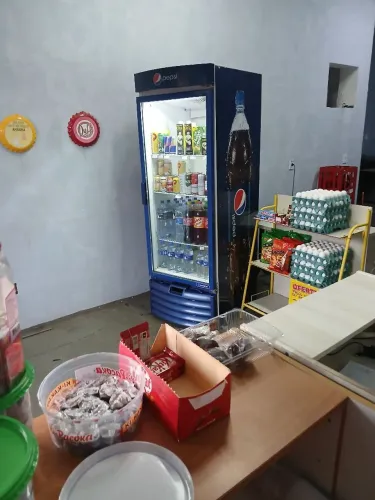 Geladeira expositora de bebidas (HORTOLÂNDIA-SP)