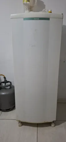 Baixei!! Geladeira com defeito: sem gás R$ 200,00
