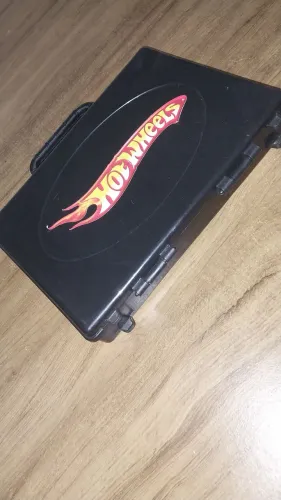 Maleta hotweels