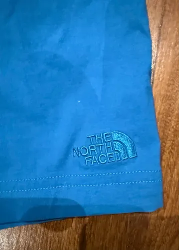 Short  North Face impecável 