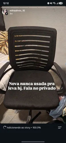 Cadeira giratória nova