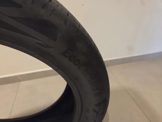 Pneu Continental 235 50 r19