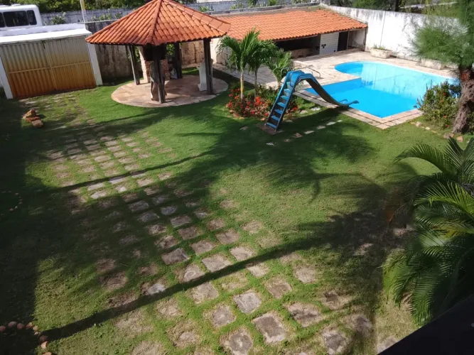 CASA DE PRAIA NO CUMBUCO