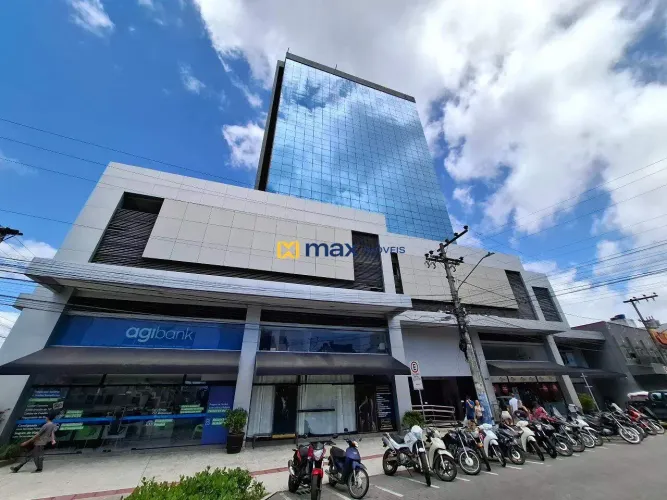 Sala Comercial. Bairro: Centro, Itajaí