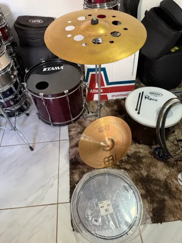 Estante girafa mais prato B8 custom e Ride Menil e pele Wiliams 22