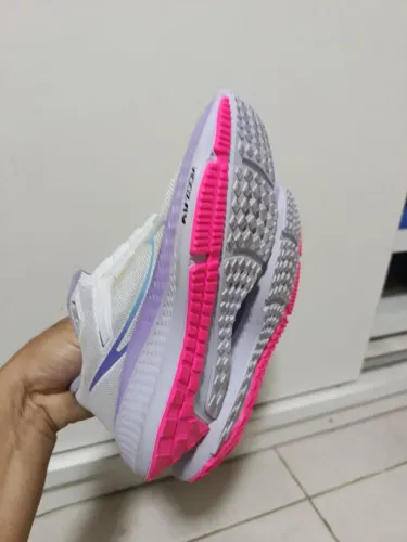 Tênis feminino