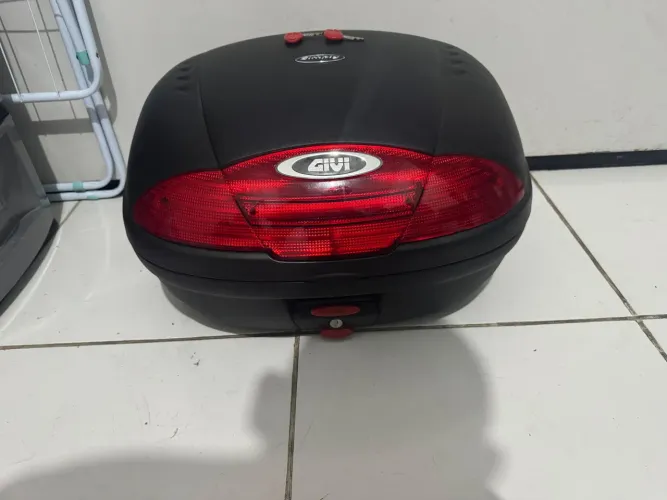 Baú Givi 45 litros