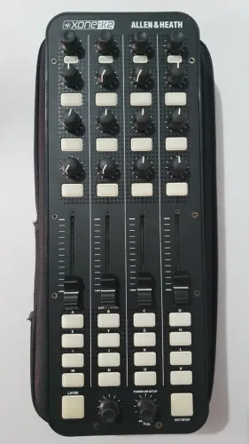 Controladora DJ Produção Musical Allen & Heath Xone K2 (unid. 1) Placa de Som