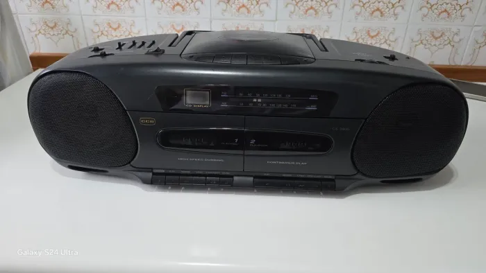 RADIO VINTAGE CCE CS3900 -- C/BLUETOOTH