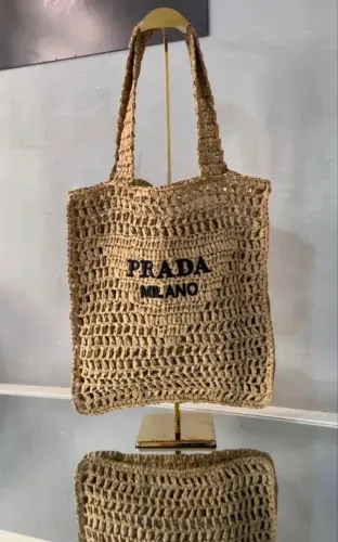 Bolsa em Ráfia Prada