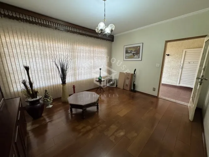 Sobrado residencial ou comercial à venda no Centro de Limeira-SP