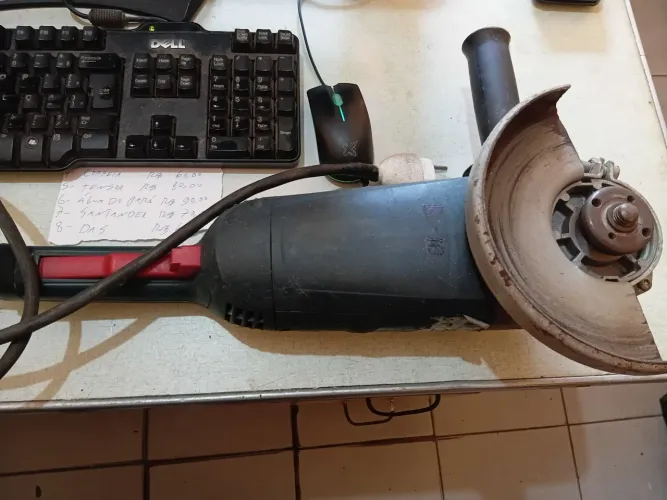 Esmerilhadeira Bosch profissional 220v