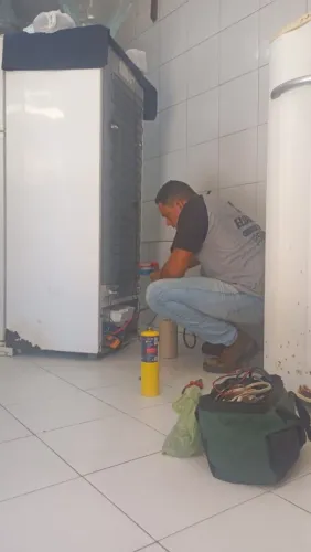 Conserto em geladeira freezer frigobar gelagua Bebedouro