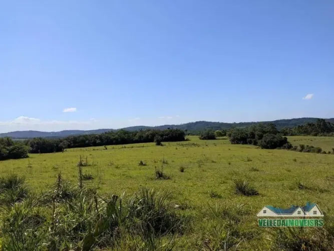 Velleda oferece magnífico sítio 20 hectares, com casa, galpão alvenaria e açude em Águas C