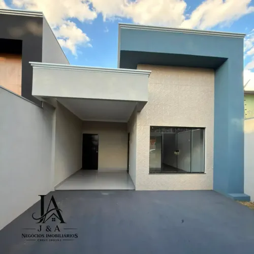 Casa á venda com 3 quartos sendo 1 suíte, área gourmet com churrasqueira
