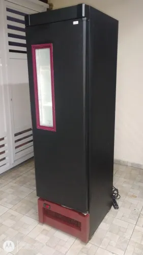 Cervejeira Expositora Metalfrio 