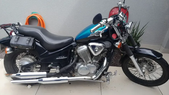 Vendo shadow 600 VLX 24.300....somente venda..contato pelo chat..interessados passo o watz