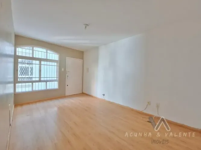 Apartamento central disponível para aquisição !!