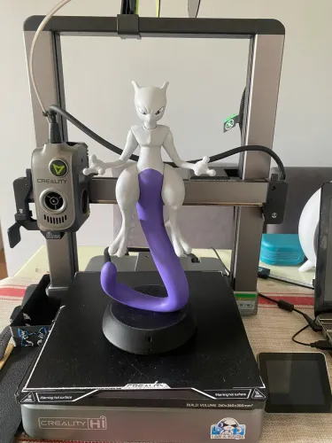 Action figure Mewtwo