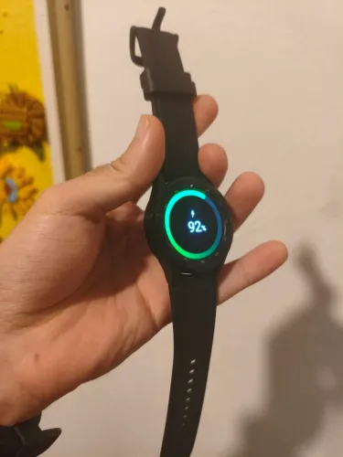 Galaxy Watch 4 Classic (42mm) LTE em Aço Inoxidável