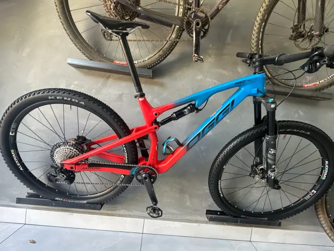 Bicicleta Oggi Cattura Pro XT