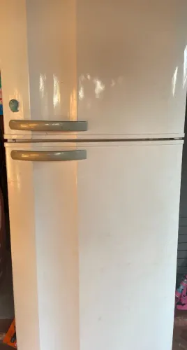 Geladeira pra arruma ou pra peças