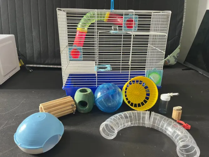 GAIOLA HAMSTER GRANDE 3 ANDARES PRATICAMENTE NOVA