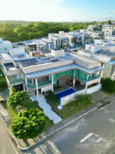 Casa duplex no Novo Leblon com 4 suítes, 500 m², piscina e energia solar
