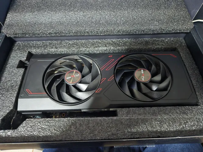 RX 7800XT 16GB SAPPHIRE PULSE