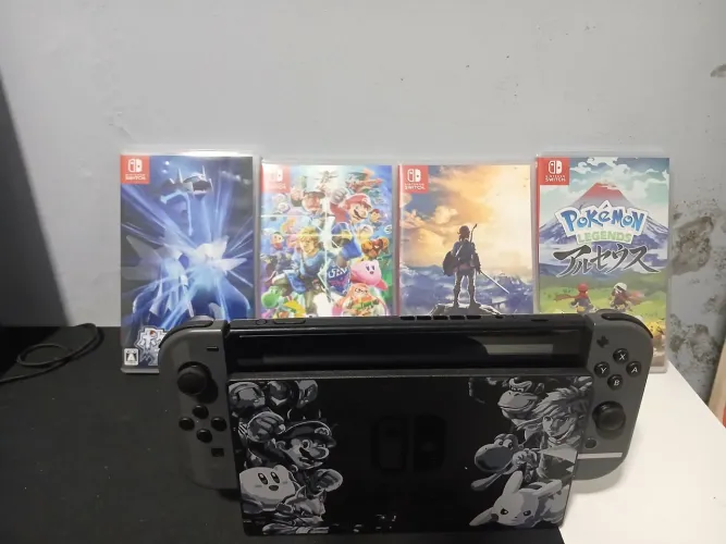 Nintendo Switch v1 - Versão Japonesa Super Smash Bros + Jogos japoneses originais