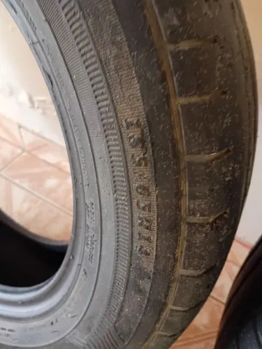 Par de pneus Goodyear 185 65 14