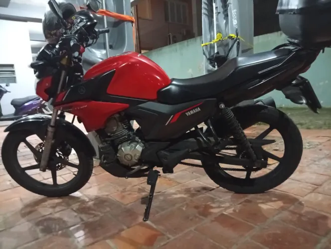 Moto único dono 25 mil.km
