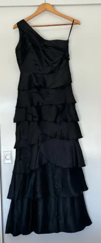 Vestido preto tamanho longo M