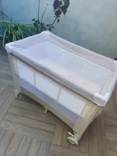 Berço Portátil Burigotto New Mini Berço Bege Liso 0-3 Anos (Usado)