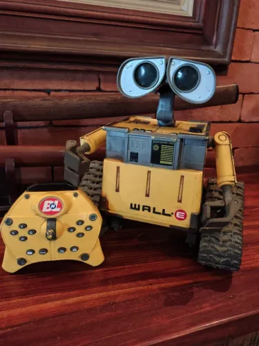 Robô Wall-e Disney Pixar