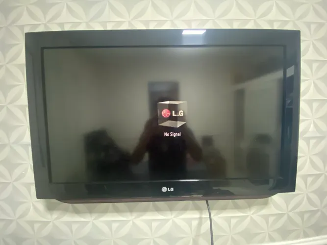 VENDO TV LG 32" LCD HD - FUNCIONANDO 100%