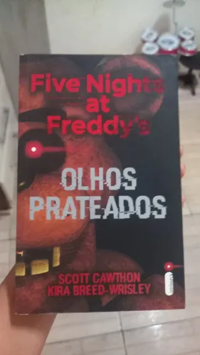 Fnaf olhos prateados (Ler Descrição) 
