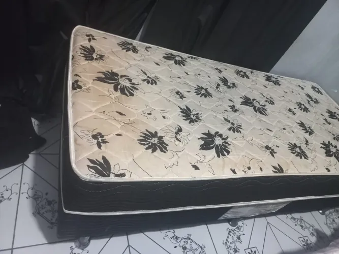 Cama Ortobom de solteiro espuma usada $230 Entrego 