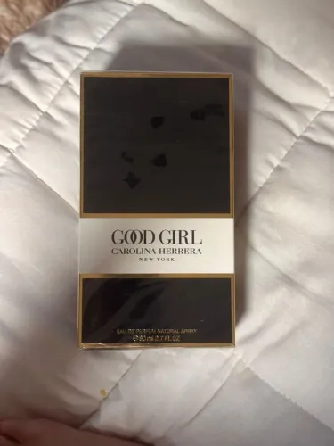 Perfume good girl ( original lacrado )