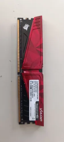 Kit 16GB DDR4 Kingston Fury 3200MHz (8Gb) + T-Force Vulcan 3000MHz (8Gb)