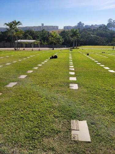 Jazigo para treis corpos  ou mais 